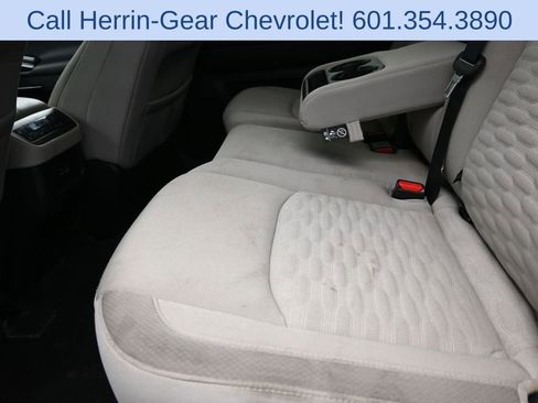 Used 2022 Nissan Pathfinder SV image 16