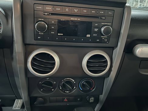 Used 2007 Jeep Wrangler Unlimited X w/ Trailer Tow Group image 11