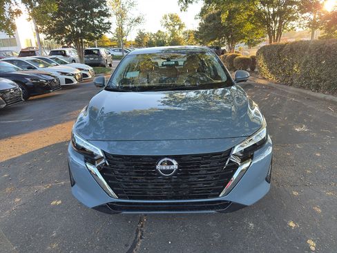 New 2025 Nissan Sentra SV image 2