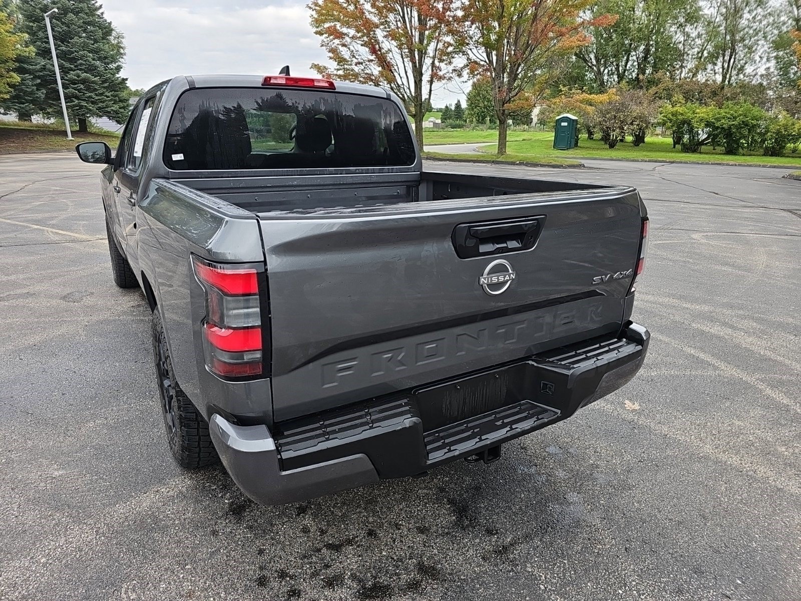 Used 2022 Nissan Frontier SV AWD/4WD image 3