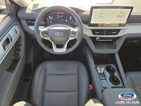 New 2026 Ford Explorer Active w/ Active Comfort Package image 9
