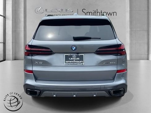 Used 2024 BMW X5 xDrive50e w/ M Sport Package AWD/4WD image 6