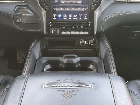 Used 2020 RAM 3500 Limited image 16