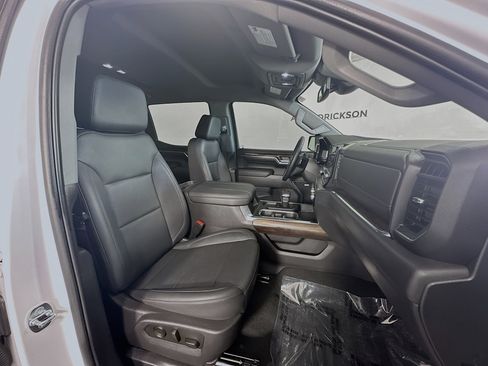 Used 2023 GMC Sierra 1500 SLT w/ SLT Premium Plus Package image 28