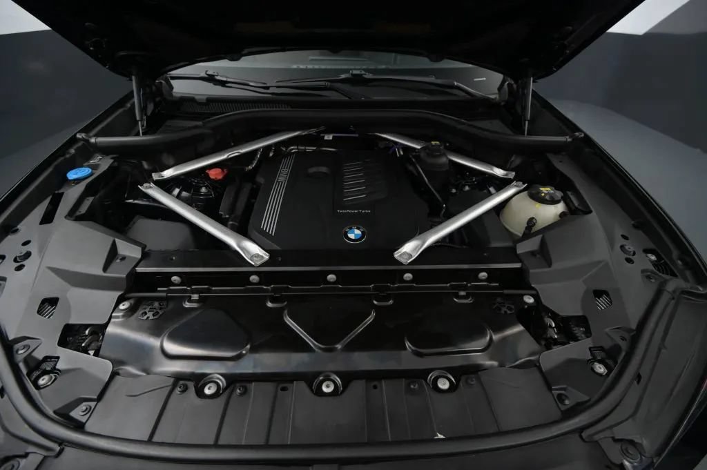 Used 2023 BMW X6 xDrive40i w/ M Sport Package AWD/4WD image 20