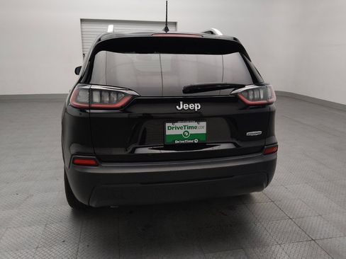 Used 2019 Jeep Cherokee Latitude Plus w/ Comfort/Convenience Group FWD image 6
