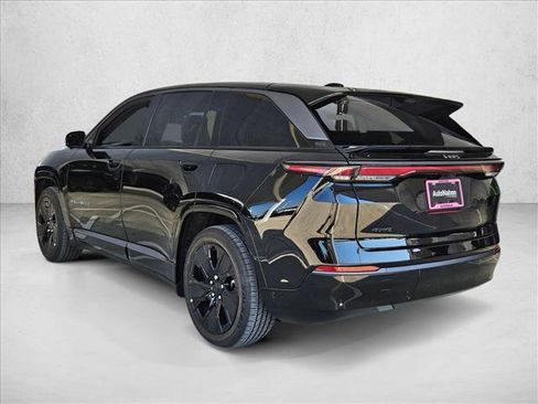 New 2025 Jeep Wagoneer S Launch Edition image 9