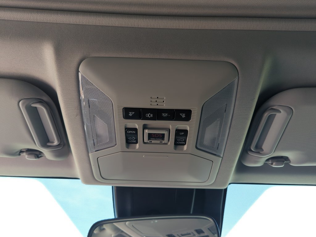 Used 2019 Toyota RAV4 XLE Premium w/ Cold Weather Package AWD/4WD image 27