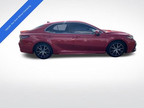 Used 2023 Toyota Camry SE FWD image 6