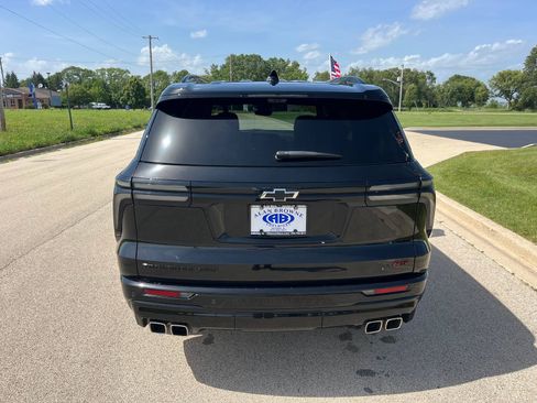 Certified 2025 Chevrolet Traverse RS w/ LPO, Floor Liner Package AWD/4WD image 5