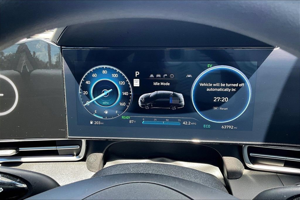Used 2024 Hyundai Elantra Blue FWD image 12
