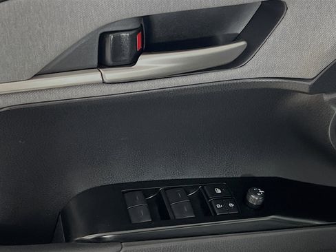 Used 2025 Toyota Camry LE image 17