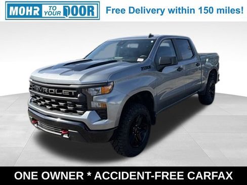 Used 2023 Chevrolet Silverado 1500 Custom Trail Boss w/ LPO, Dark Essentials Package AWD/4WD image 1
