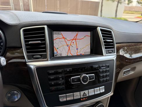 Used 2013 Mercedes-Benz GL 450 4MATIC image 19