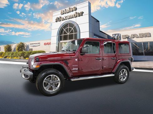 Used 2021 Jeep Wrangler Unlimited Sahara image 10