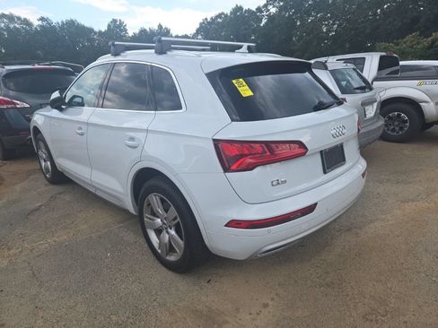 Used 2019 Audi Q5 2.0T Premium Plus w/ Premium Plus Package AWD/4WD image 3