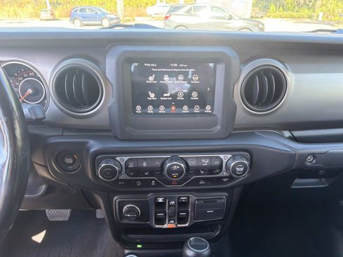 Used 2020 Jeep Gladiator Sport w/ Quick Order Package 24S image 22
