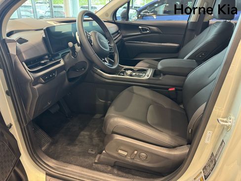 New 2026 Kia Carnival SX Prestige FWD image 10