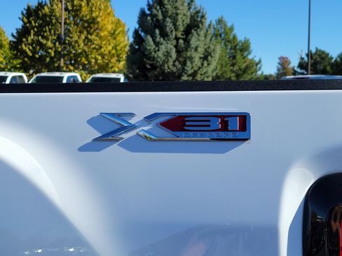 New 2026 GMC Sierra 2500 SLE w/ SLE Value Package; image 9