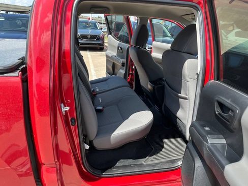Used 2022 Toyota Tacoma SR AWD/4WD image 14