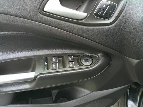 Used 2019 Ford Escape Titanium image 8