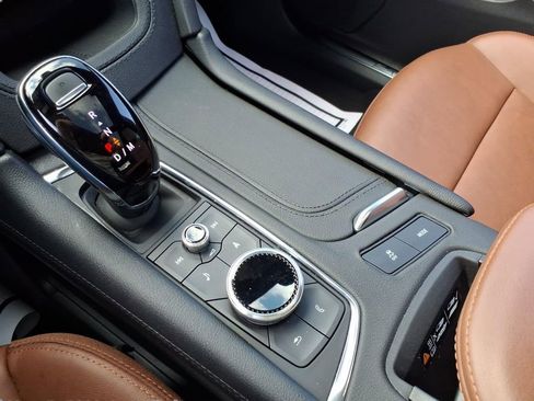 Used 2024 Cadillac XT5 Premium Luxury w/ Technology Package image 25