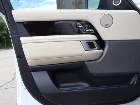 Used 2019 Land Rover Range Rover HSE AWD/4WD image 40