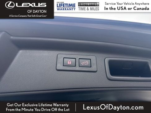 Used 2024 Subaru Forester Premium image 30