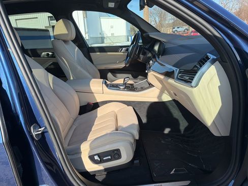 Used 2022 BMW X5 xDrive40i w/ Premium Package image 26