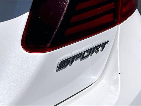 Used 2016 Honda Accord Sport image 10
