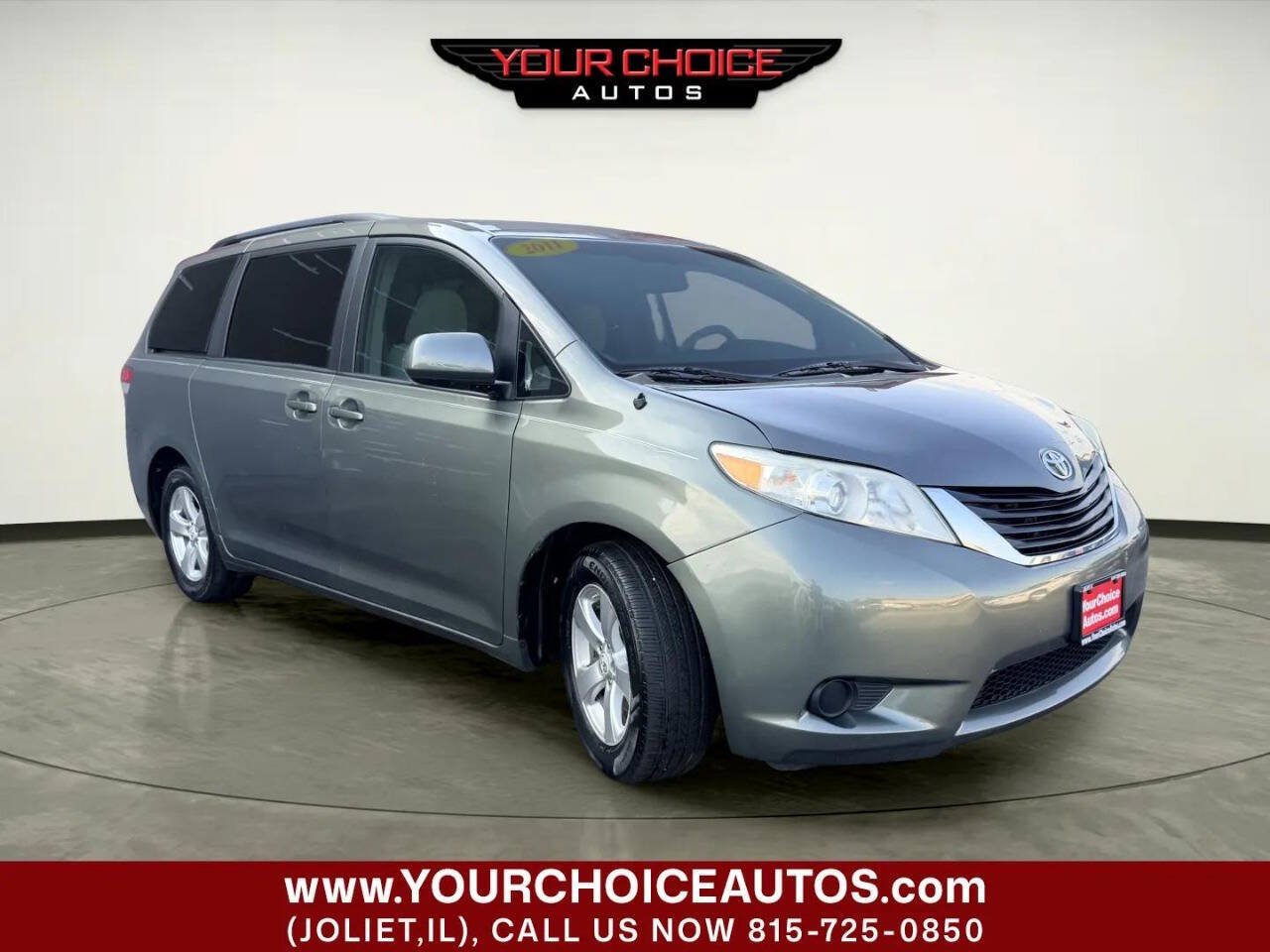 Used 2011 Toyota Sienna LE FWD image 9