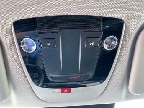 Used 2025 Kia EV6 Wind RWD image 21