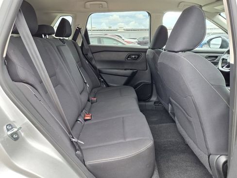 Used 2024 Nissan Rogue S FWD image 16