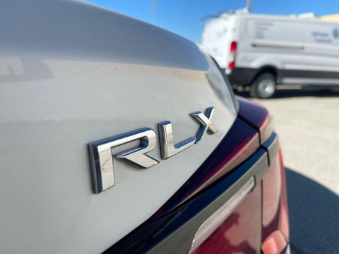 Used 2018 Acura RLX Sport Hybrid w/ Advance Pkg image 18