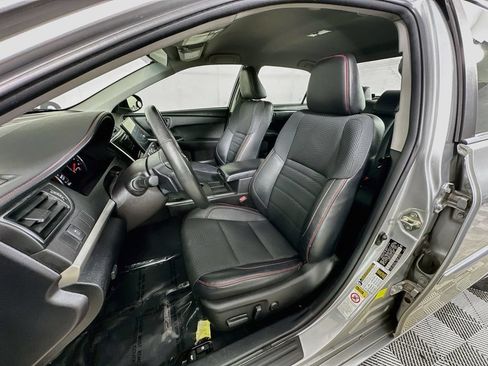 Used 2017 Toyota Camry SE FWD image 23