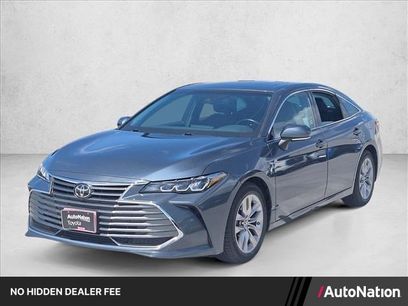 Used 2019 Toyota Avalon XLE w/ Moonroof Package