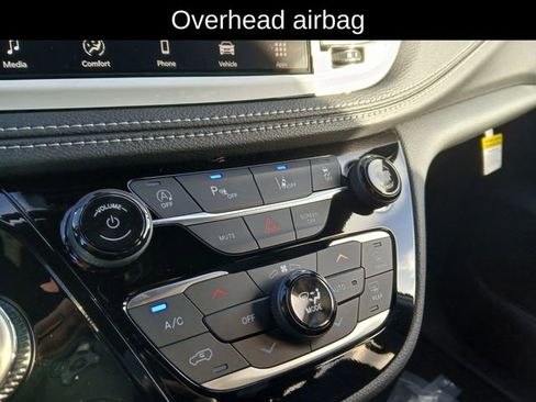 New 2026 Chrysler Pacifica Select image 22