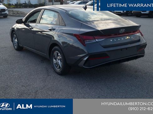 New 2026 Hyundai Elantra SEL Sport FWD image 10