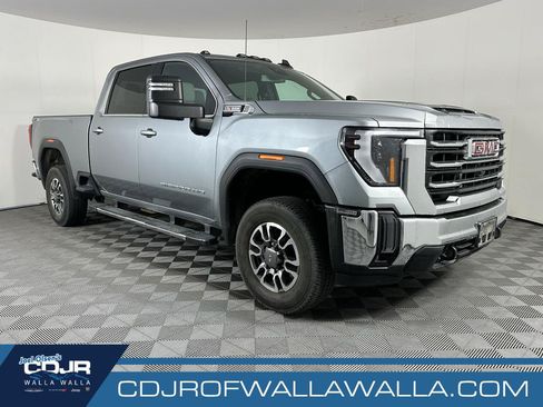 Used 2024 GMC Sierra 2500 SLE w/ SLE Value Package; AWD/4WD image 1