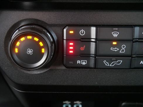 Used 2018 Ford F150 XLT w/ Equipment Group 302A Luxury image 24