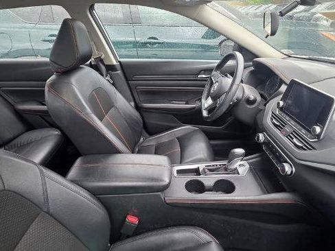 Used 2019 Nissan Altima 2.5 SR w/ SR Premium Package FWD image 5