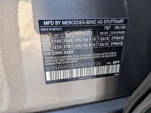 New 2026 Mercedes-Benz GLB 250 image 17