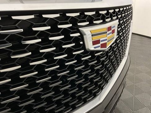 Certified 2024 Cadillac Escalade ESV Premium Luxury image 9