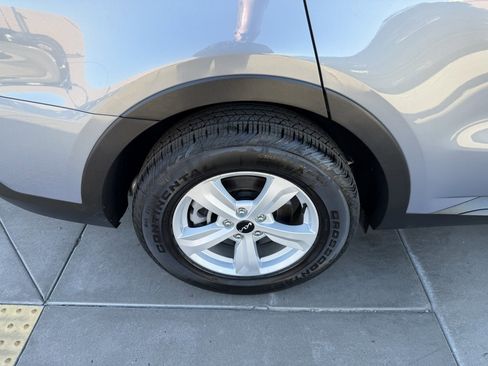 Used 2024 Kia Sorento LX image 15