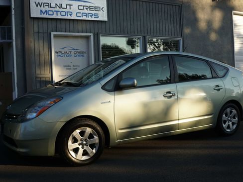 Used 2007 Toyota Prius Touring image 4