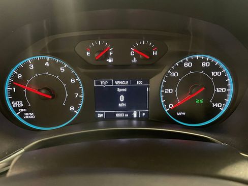 Used 2024 Chevrolet Equinox LS image 28