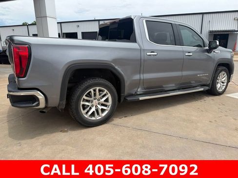 Used 2020 GMC Sierra 1500 SLT RWD image 3