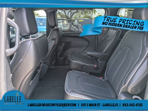 Used 2024 Chrysler Pacifica Limited w/ S Appearance Package AWD/4WD image 12