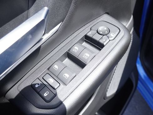 New 2026 RAM 1500 4x4 Crew Cab image 12