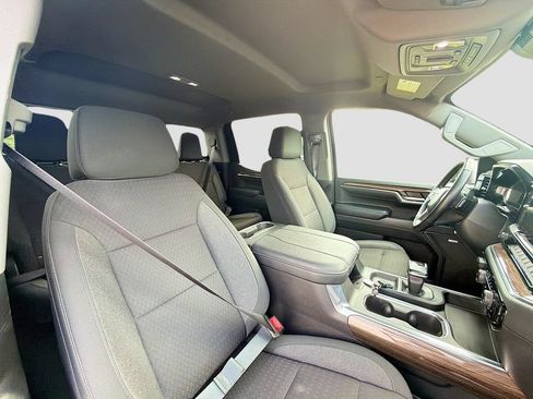 Used 2024 Chevrolet Silverado 1500 LT Trail Boss w/ Convenience Package II AWD/4WD image 29